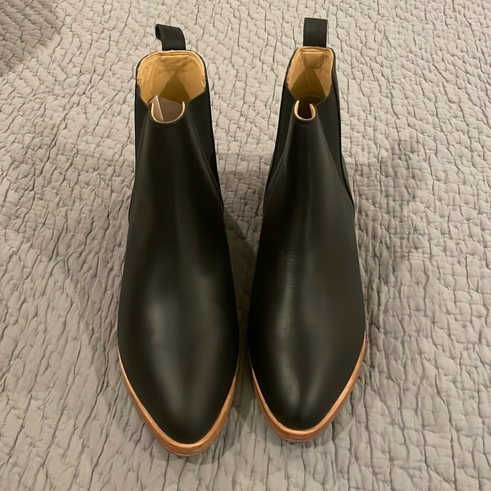 Nisolo Classic Chelsea Boot, Brand new